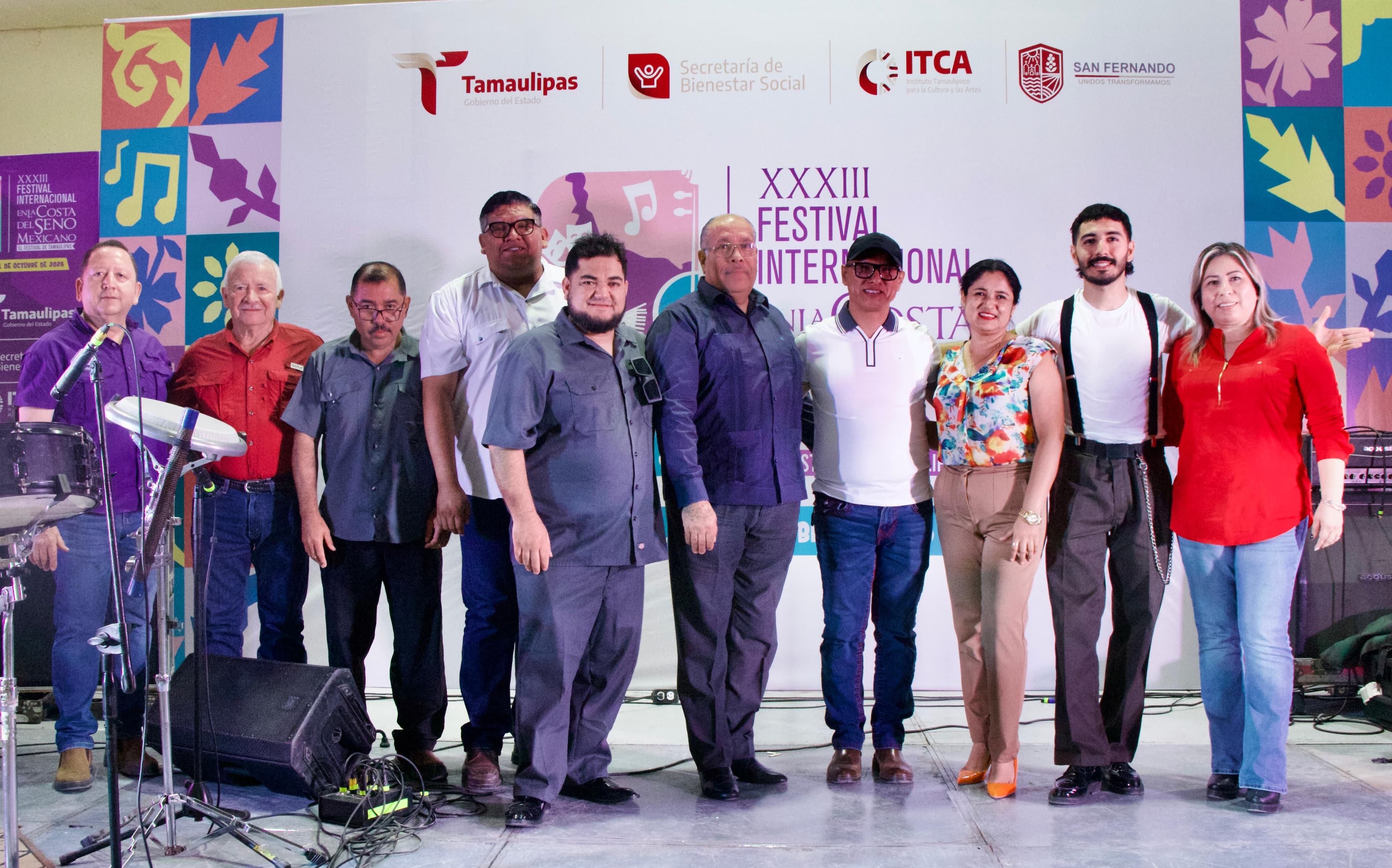 Con música de cumbia y regional, JHONIVAN pone a bailar y cantar a los asistentes en San Fernando