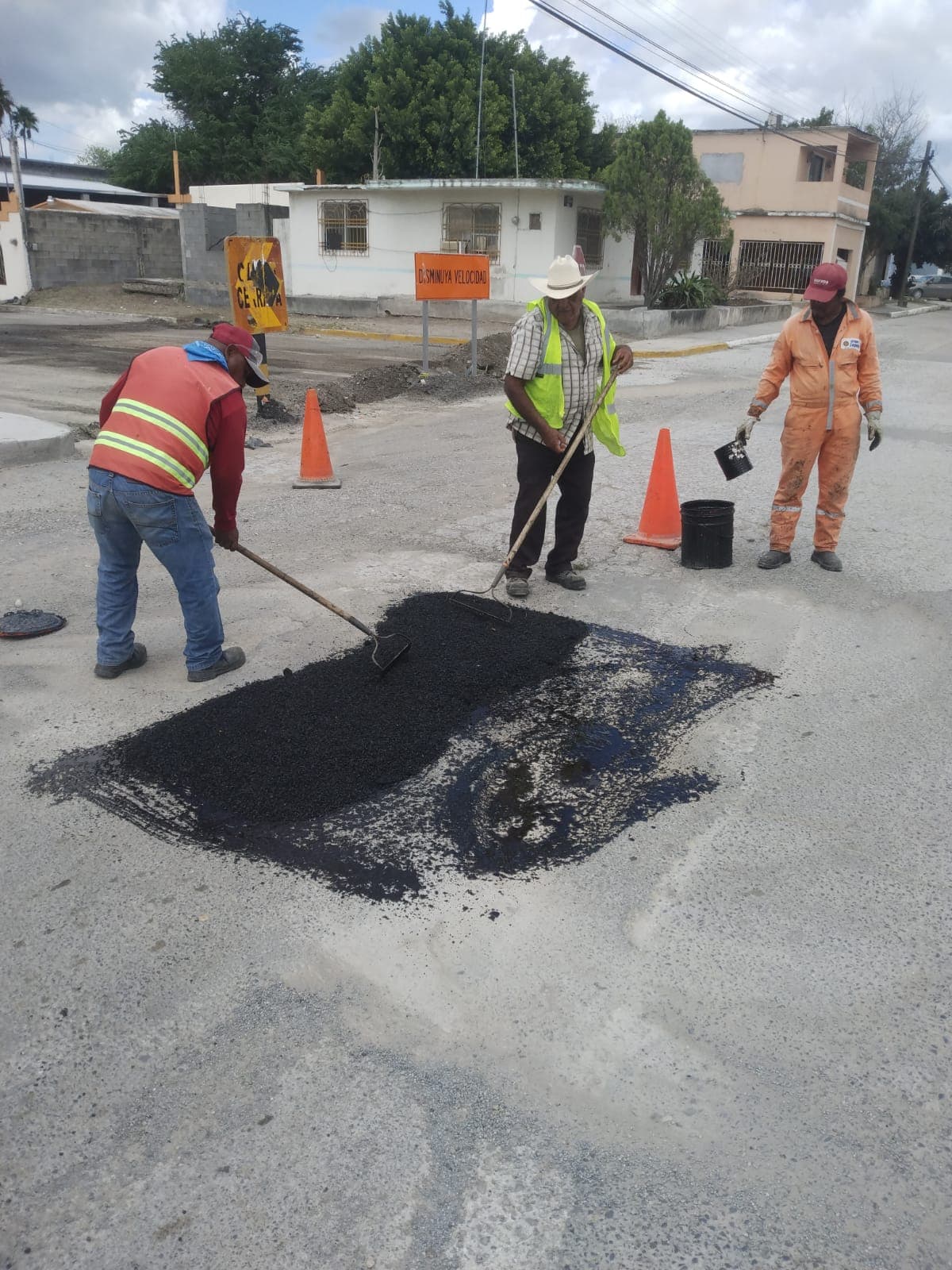 Realiza Gobierno Municipal trabajos de bacheo en zona centro de San Fernando