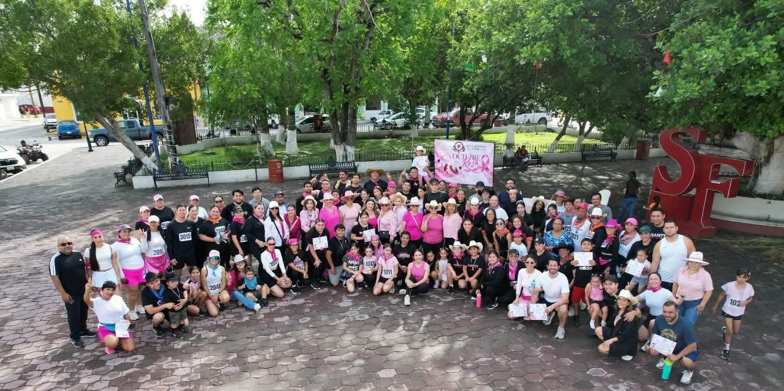 Éxito total Carrera 3K  Rosa Corre por Todos