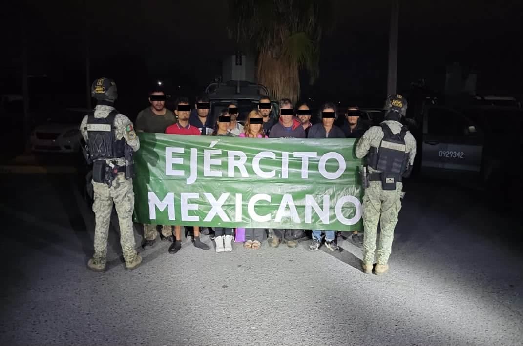 Rescatan a 11 personas secuestradas en N. Laredo
