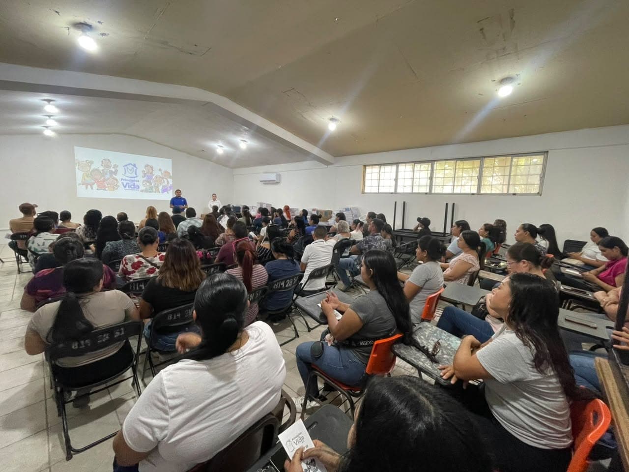 Capacita Asociación a maestros para prevenir el abuso infantil