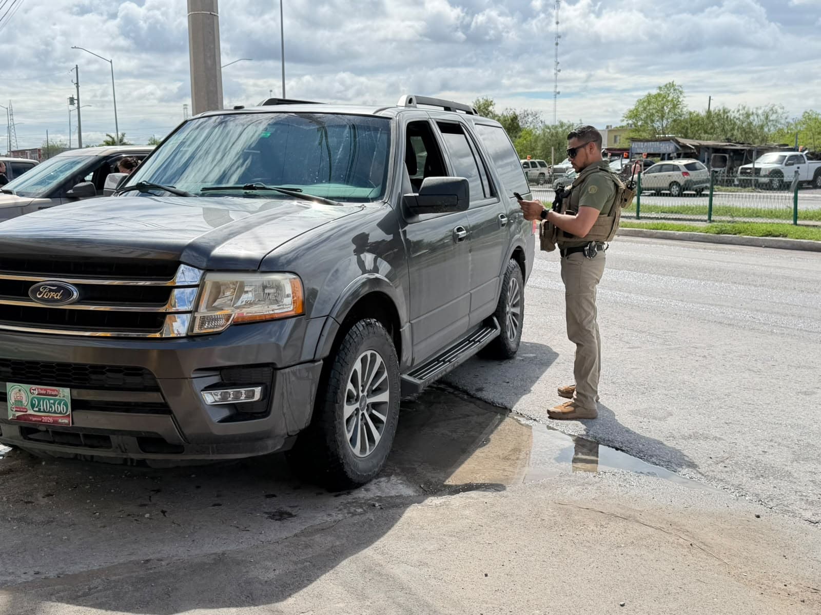 Revisa FGJ vehículos en Matamoros para detectar unidades con reporte de robo