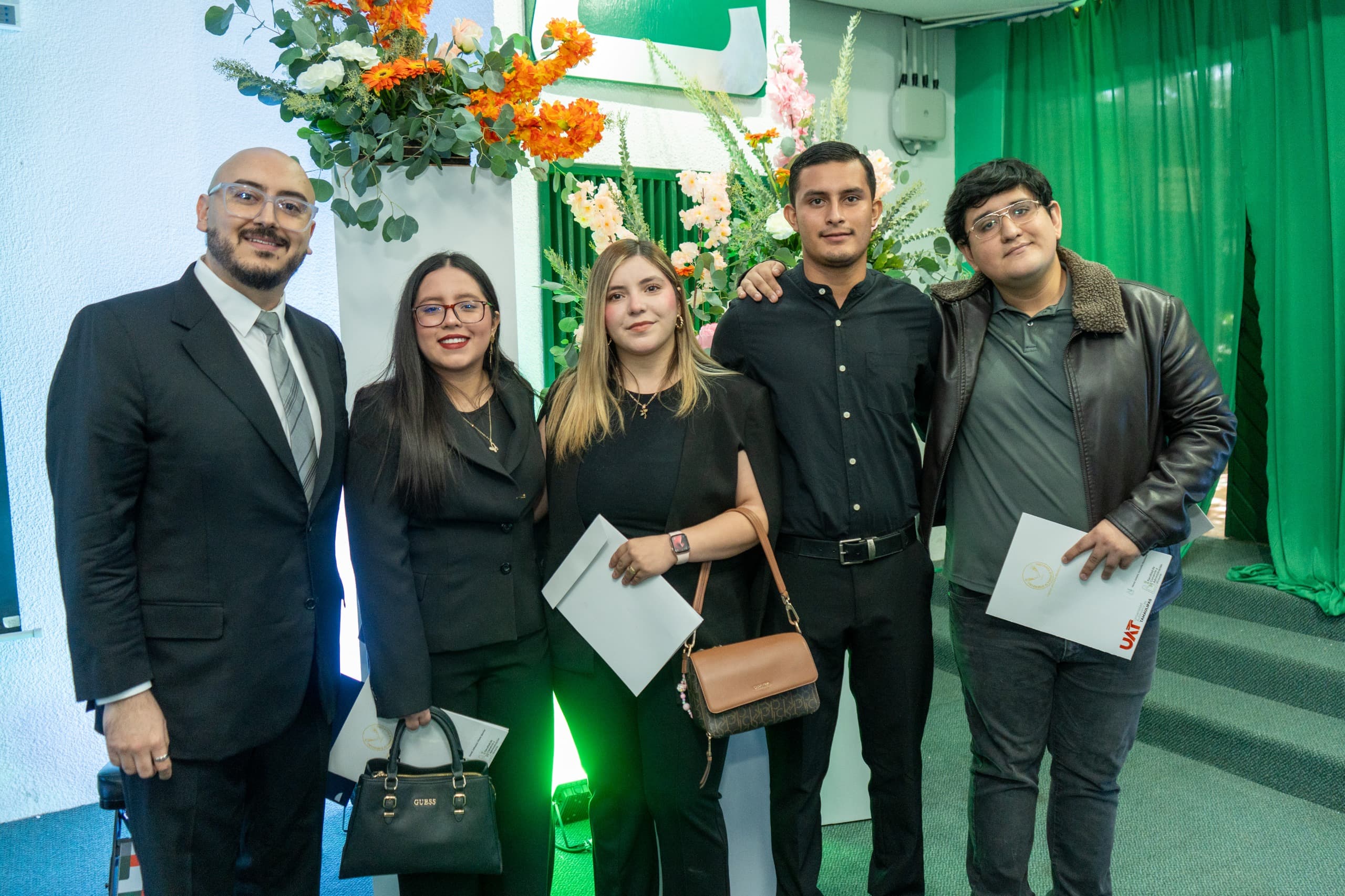 Estudiantes de la UAT ganan premio nacional con CHUDBI, sistema contable basado en Inteligencia Artificial