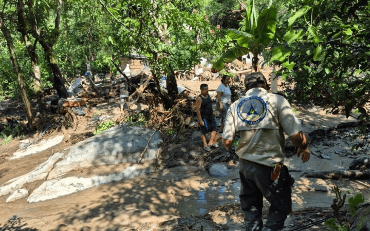 Deja huracán Polo cinco personas desaparecidas