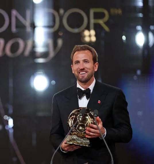 Kane conquista el Balón de Oro