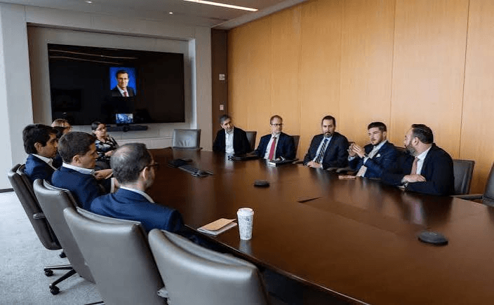 Samuel García promueve a NL ante fondos de inversión en Nueva York