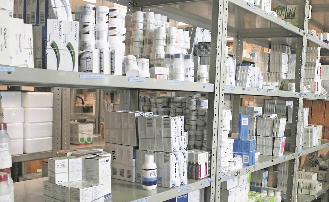 Aseguran 90% de medicinas para dos años