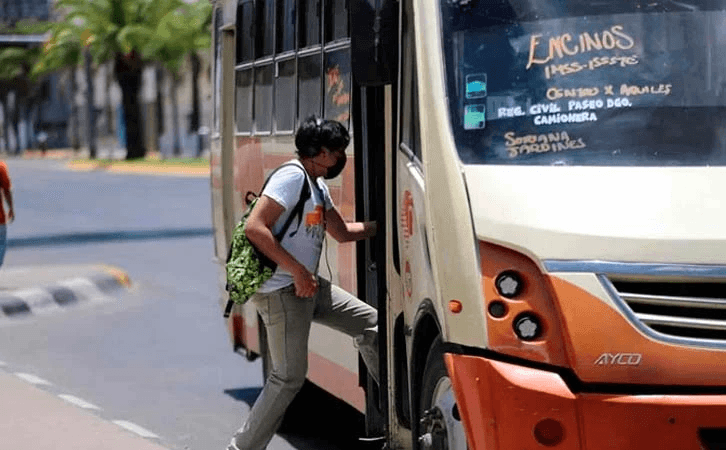 MC propone avalar transporte público gratuito para menores de edad