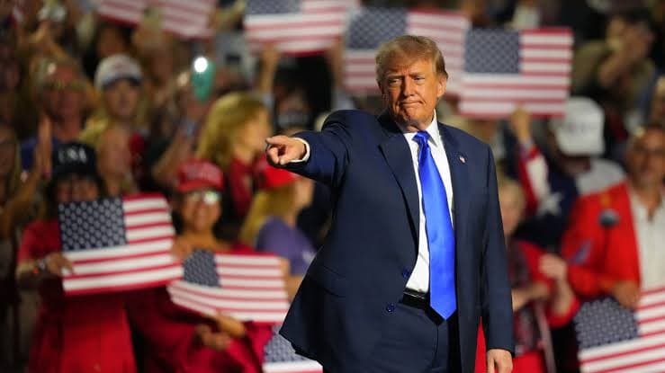 Trump llama a seguidores a evitar derrota republicana